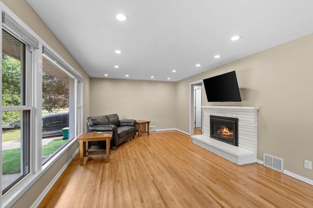 6321 Upton Avenue S, Richfield, MN 55423