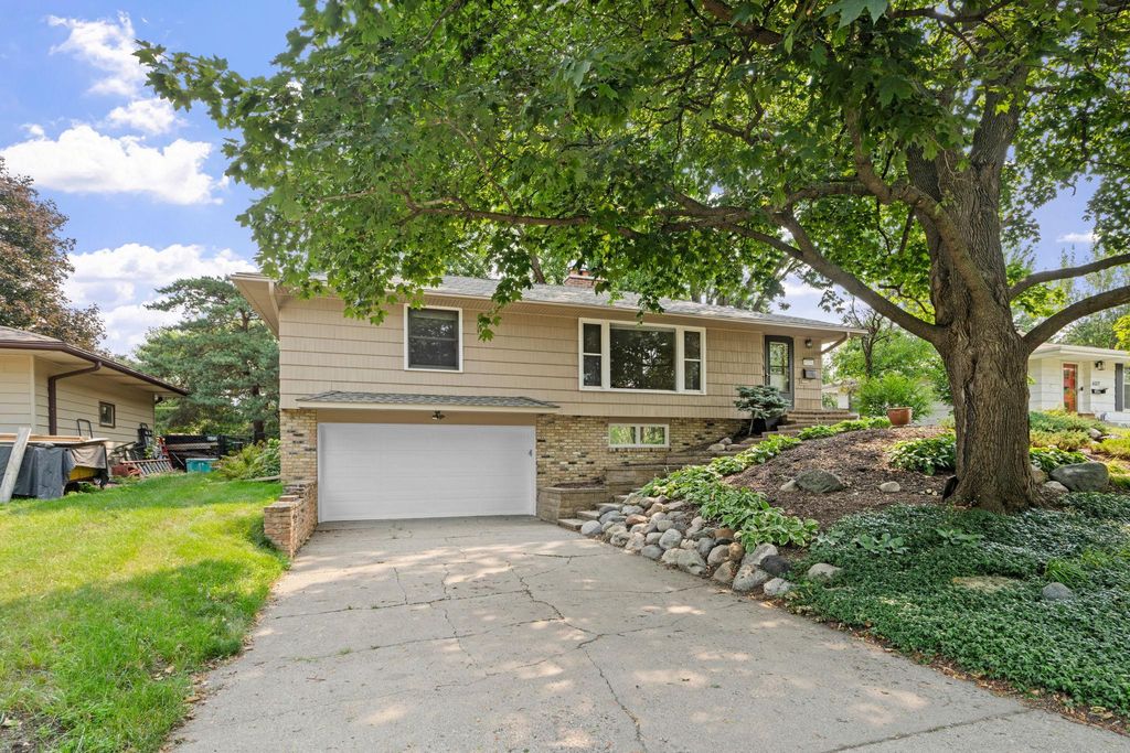6321 Upton Avenue S, Richfield, MN 55423