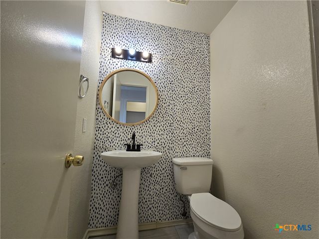 1206 Industrial Boulevard C, Killeen, TX 76549