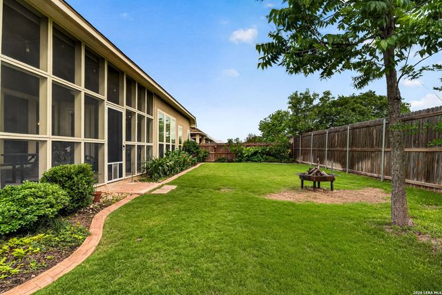 15512 ALBRECHT LN, Selma, TX 78154