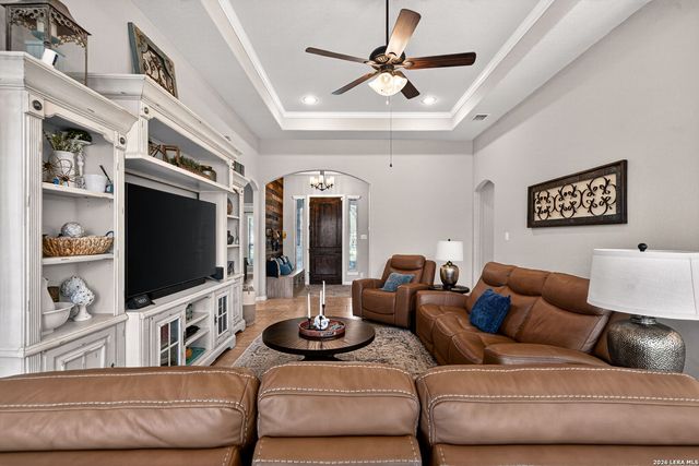 15512 ALBRECHT LN, Selma, TX 78154