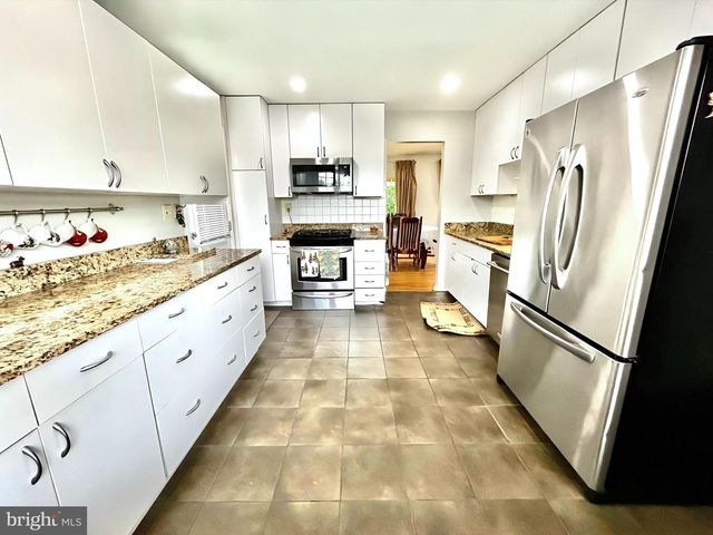 10202 MCGOVERN DR, Silver Spring, MD 20903