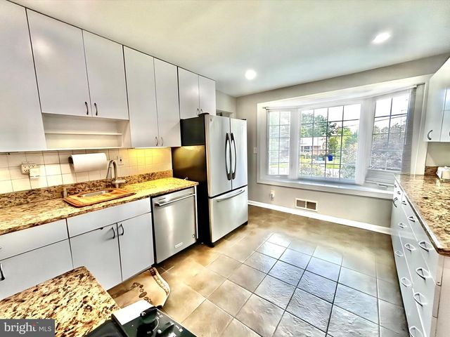 10202 MCGOVERN DR, Silver Spring, MD 20903