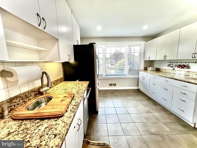 10202 MCGOVERN DR, Silver Spring, MD 20903