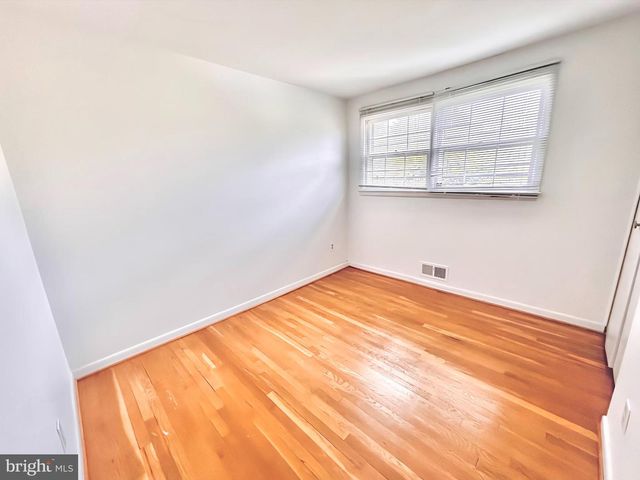 10202 MCGOVERN DR, Silver Spring, MD 20903