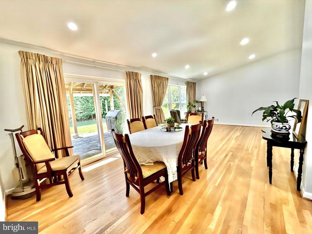 10202 MCGOVERN DR, Silver Spring, MD 20903