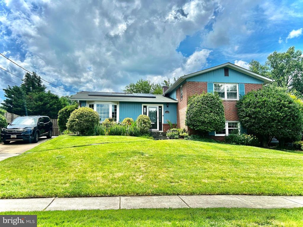 10202 MCGOVERN DR, Silver Spring, MD 20903