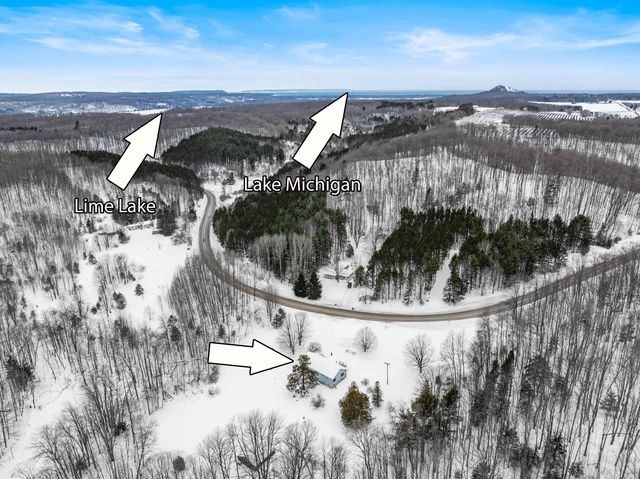 1800 E Narlock Road, Cedar, MI 49621