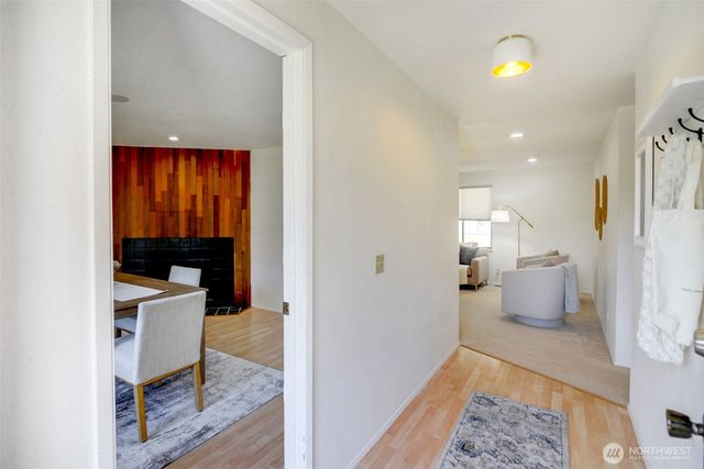 5512 NE 204 Street, Lake Forest Park, WA 98155