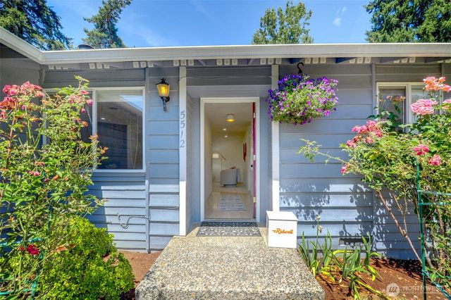 5512 NE 204 Street, Lake Forest Park, WA 98155