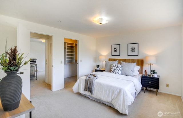 5512 NE 204 Street, Lake Forest Park, WA 98155