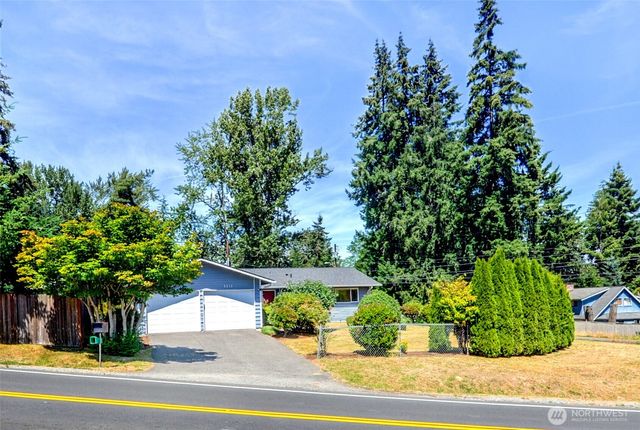 5512 NE 204 Street, Lake Forest Park, WA 98155