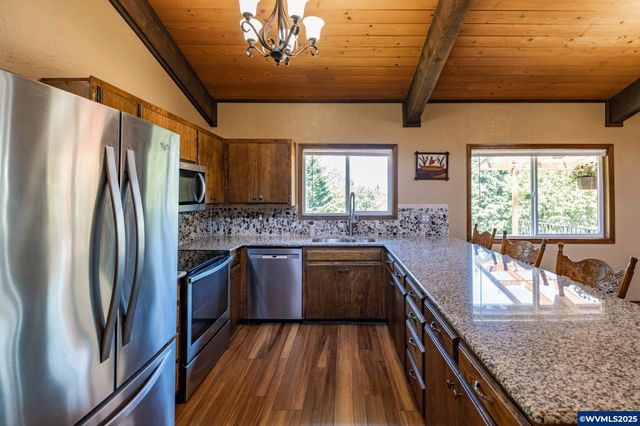 30393 Rancho Rd, Lebanon, OR 97355