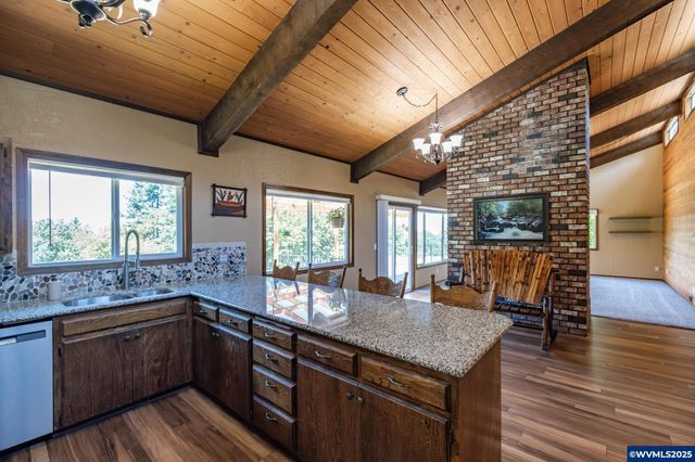30393 Rancho Rd, Lebanon, OR 97355