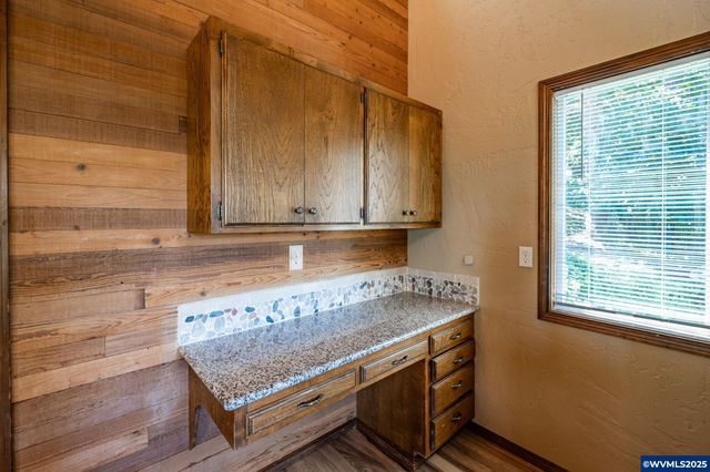 30393 Rancho Rd, Lebanon, OR 97355