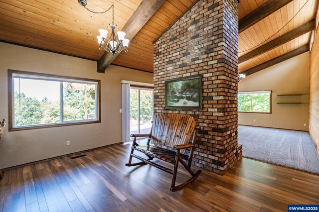 30393 Rancho Rd, Lebanon, OR 97355