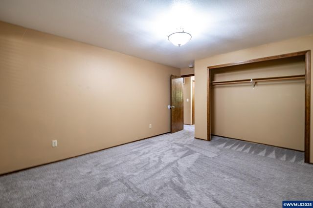 30393 Rancho Rd, Lebanon, OR 97355