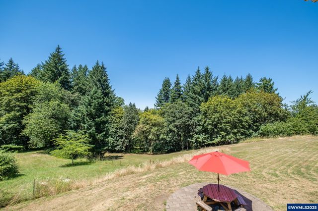 30393 Rancho Rd, Lebanon, OR 97355