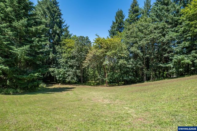 30393 Rancho Rd, Lebanon, OR 97355