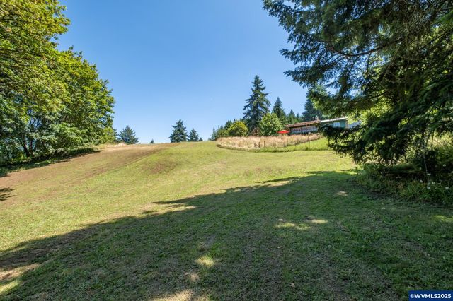 30393 Rancho Rd, Lebanon, OR 97355