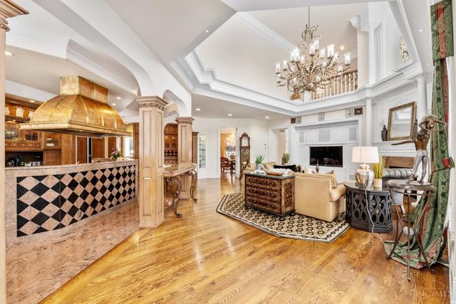 8500 Kugler Mill Road, Indian Hill, OH 45243