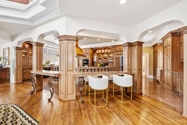 8500 Kugler Mill Road, Indian Hill, OH 45243