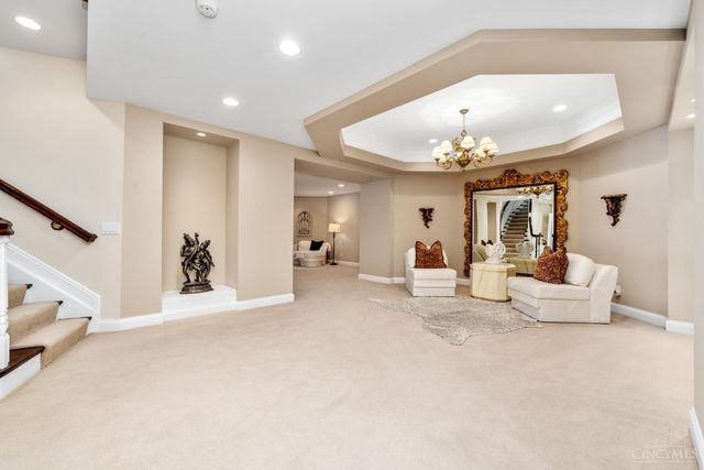 8500 Kugler Mill Road, Indian Hill, OH 45243