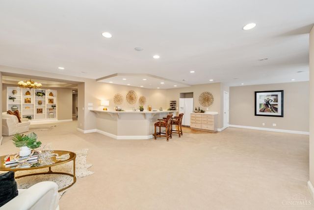 8500 Kugler Mill Road, Indian Hill, OH 45243