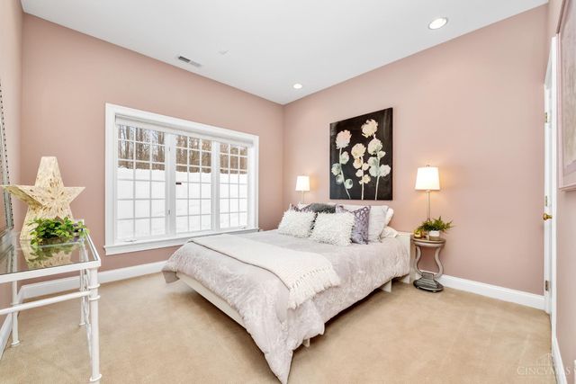 8500 Kugler Mill Road, Indian Hill, OH 45243