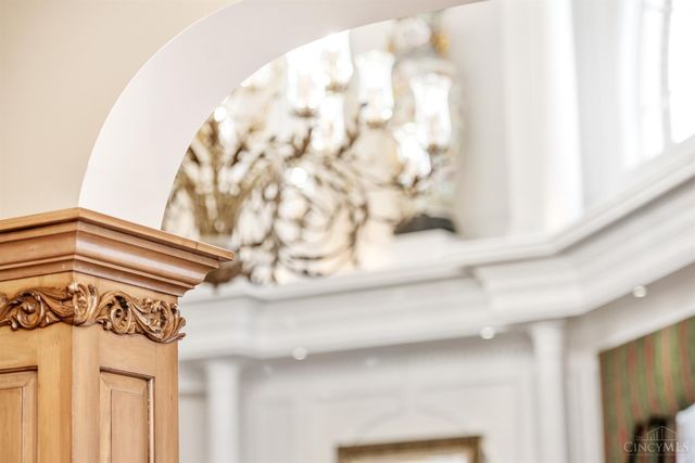 8500 Kugler Mill Road, Indian Hill, OH 45243