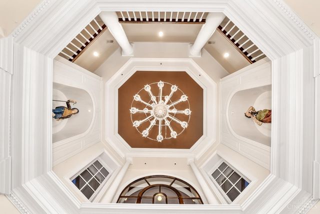 8500 Kugler Mill Road, Indian Hill, OH 45243