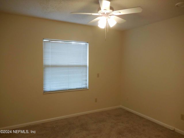2942 ROCKFORD FALLS Drive N, Jacksonville, FL 32224