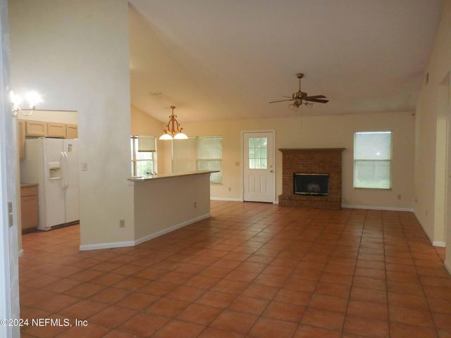 2942 ROCKFORD FALLS Drive N, Jacksonville, FL 32224