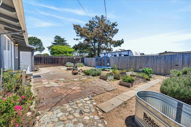 3182 Vista Del Camino, Marina, CA 93933