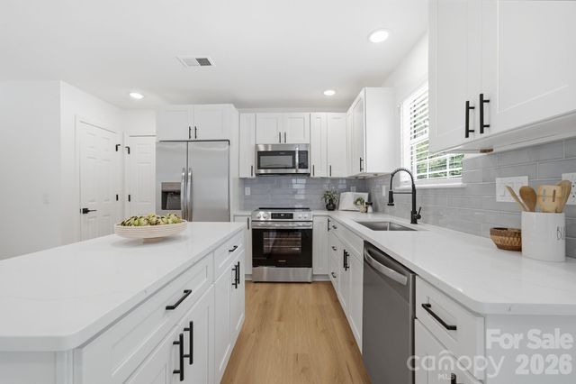 4611 Rock Stream Drive, Charlotte, NC 28269