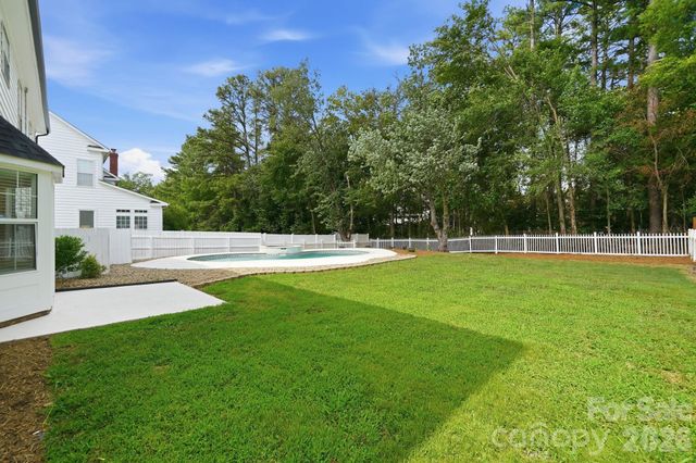 4611 Rock Stream Drive, Charlotte, NC 28269
