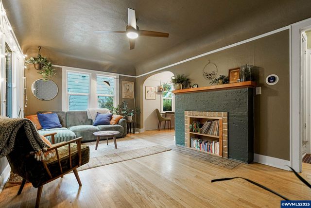 1575 19th St NE, Salem, OR 97301