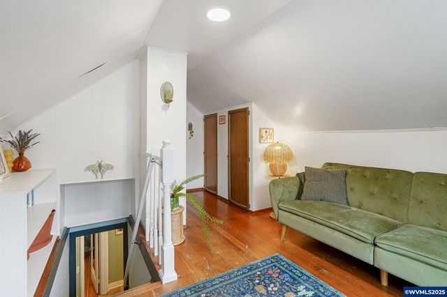 1575 19th St NE, Salem, OR 97301