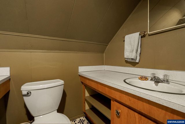 1575 19th St NE, Salem, OR 97301