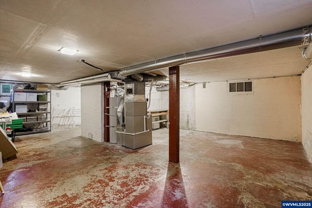 1575 19th St NE, Salem, OR 97301