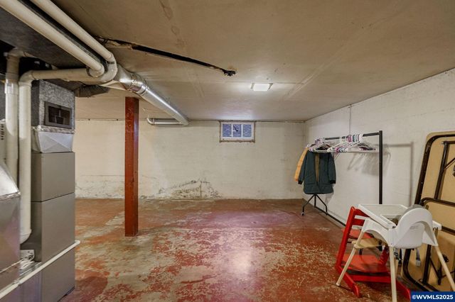 1575 19th St NE, Salem, OR 97301