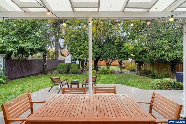 1575 19th St NE, Salem, OR 97301