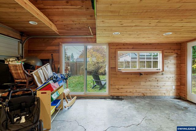 1575 19th St NE, Salem, OR 97301