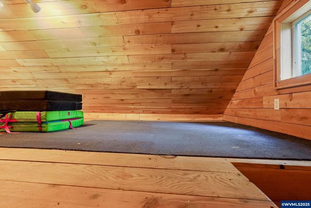 1575 19th St NE, Salem, OR 97301