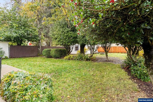 1575 19th St NE, Salem, OR 97301