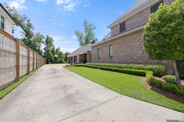 36365 Royal Oak Dr, Prairieville, LA 70769
