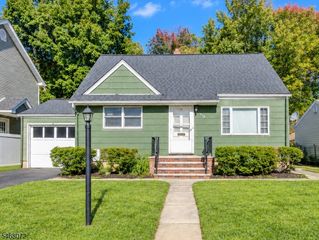756 Pinewood Rd, Union Twp., NJ 07083