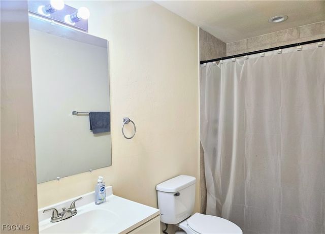 526-600 Skyline BLVD, Cape Coral, FL 33991