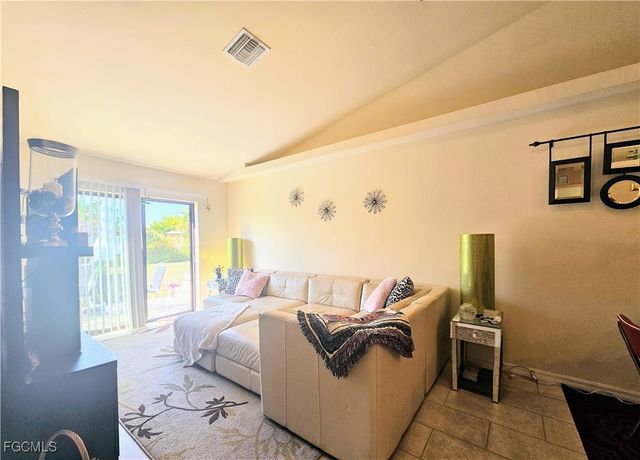 526-600 Skyline BLVD, Cape Coral, FL 33991