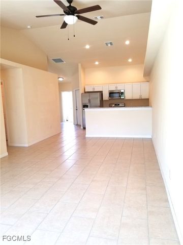 526-600 Skyline BLVD, Cape Coral, FL 33991